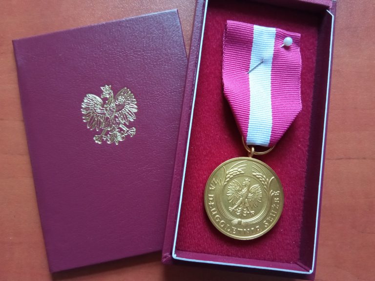 Medal Złoty za Długoletnią Służbę
